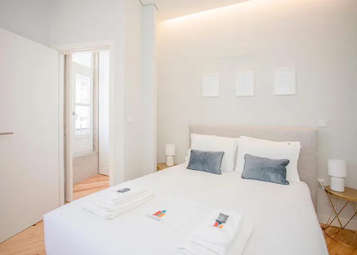 Liiiving In Porto - Aliados Stone Apartment