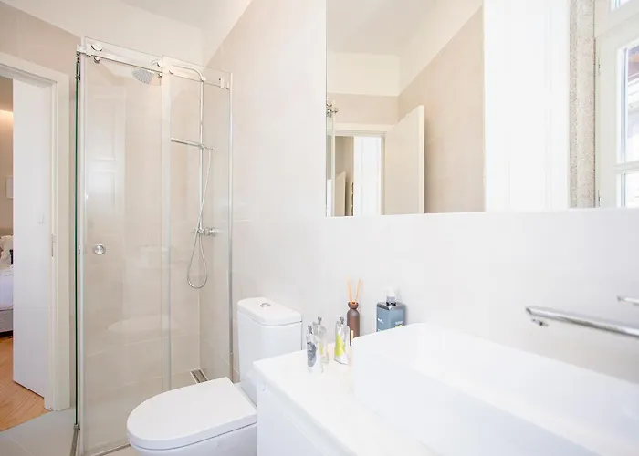 Liiiving in Porto - Aliados Stone Apartment