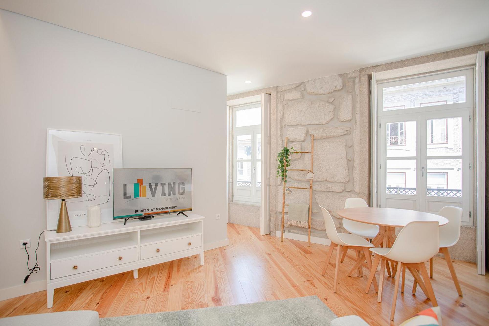 Liiiving In - Aliados Stone Oporto